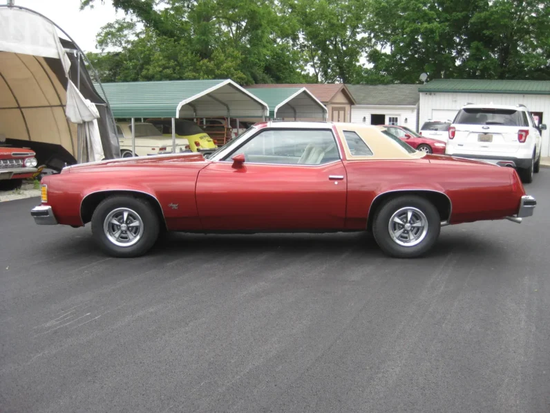 
								1976 Pontiac Grand Prix 2dr Coupe LJ full									