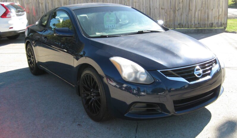 
								2011 Nissan Altima 2.5 S 6M/T Coupe full									