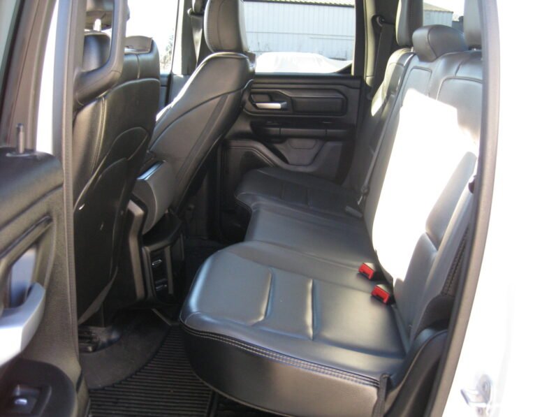 
								2022 RAM 1500 Tradesman 5.7L HEMI full									