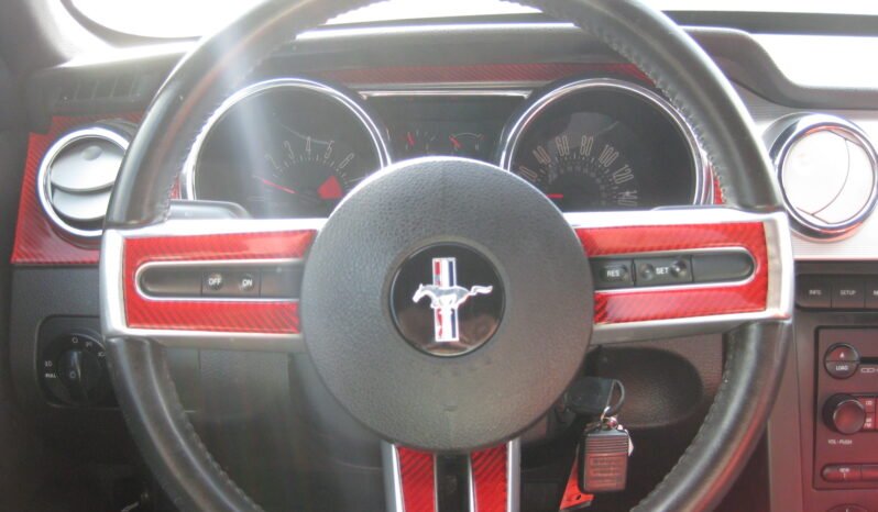 
								2005 Ford Mustang GT 4.6L full									