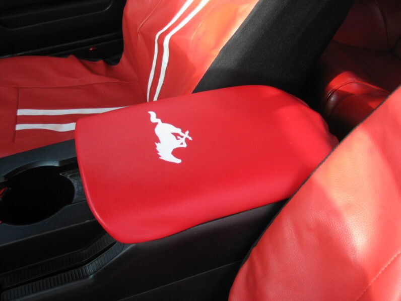 
								2005 Ford Mustang GT 4.6L full									