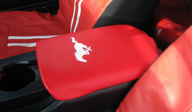 
								2005 Ford Mustang GT 4.6L full									