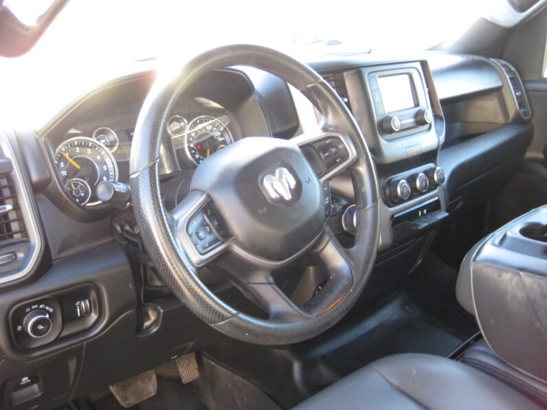 
								2022 RAM 1500 Tradesman 5.7L HEMI full									