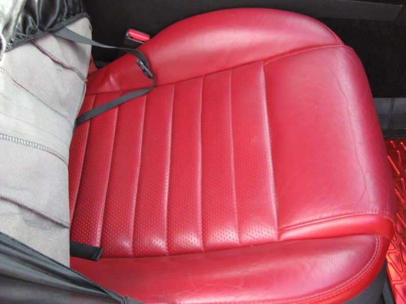 
								2005 Ford Mustang GT 4.6L full									