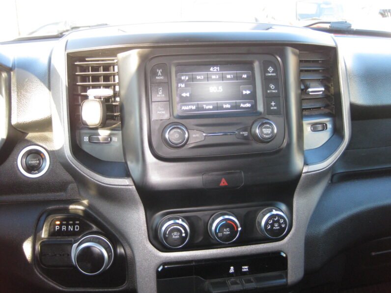 
								2022 RAM 1500 Tradesman 5.7L HEMI full									