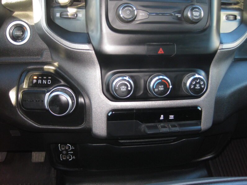 
								2022 RAM 1500 Tradesman 5.7L HEMI full									