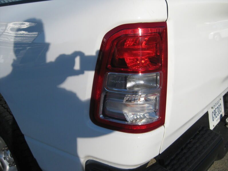 
								2022 RAM 1500 Tradesman 5.7L HEMI full									