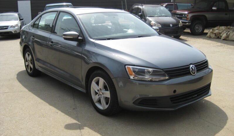 
								2012 Volkswagen Jetta TDI Premium full									