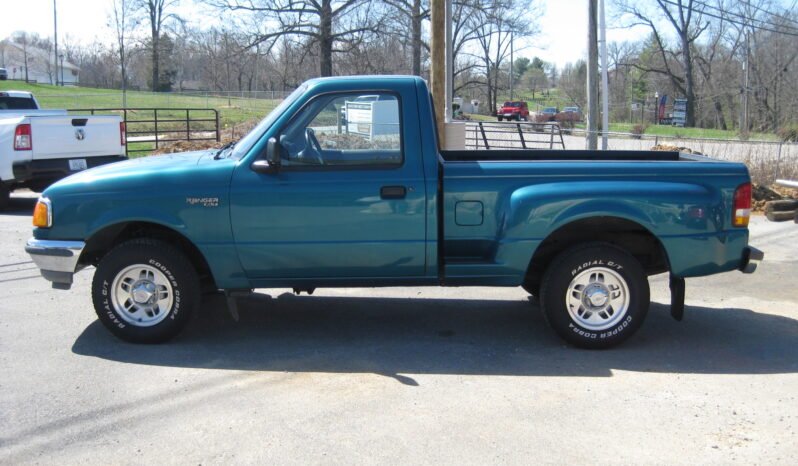 
								1997 Ford Ranger XLT Regular Cab 2WD Manual full									