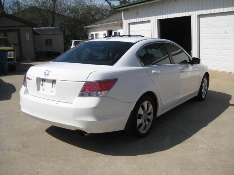 
								2010 Honda Accord EX-L I4 full									