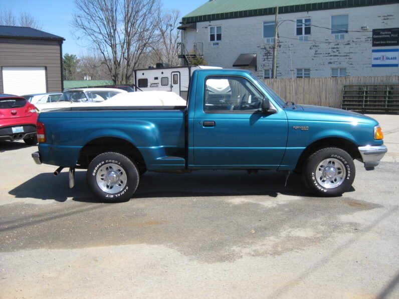 
								1997 Ford Ranger XLT Regular Cab 2WD Manual full									