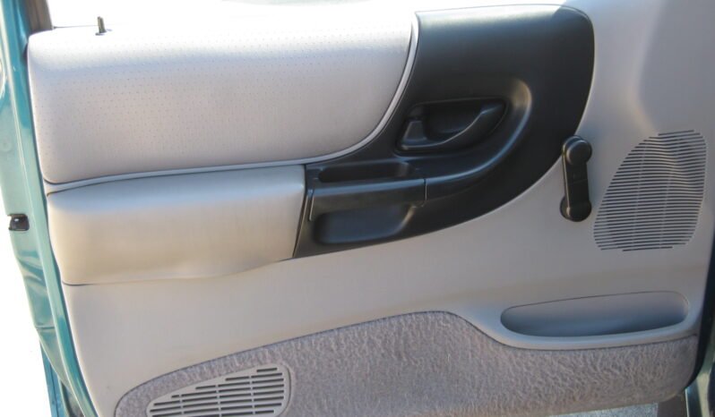 
								1997 Ford Ranger XLT Regular Cab 2WD Manual full									