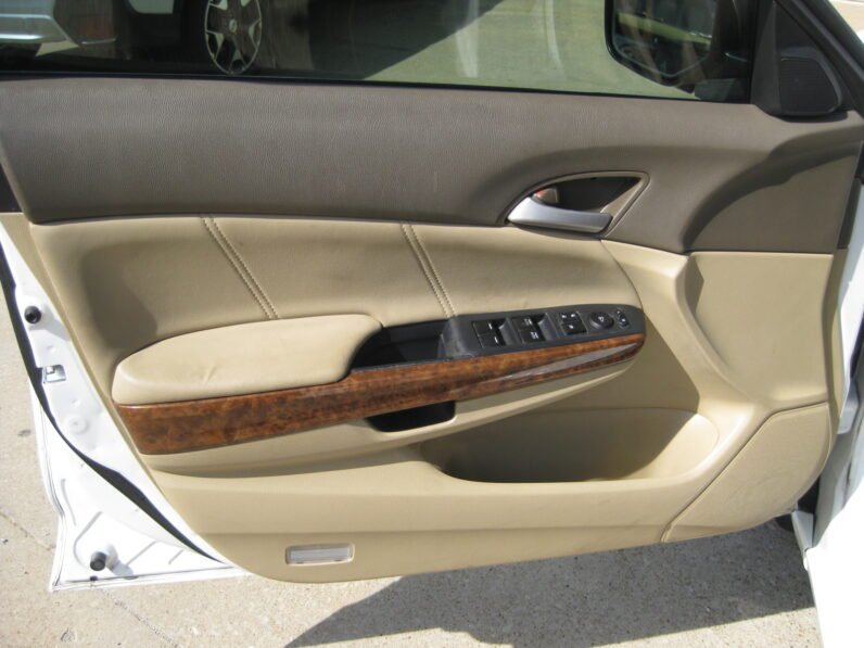 
								2010 Honda Accord EX-L I4 full									