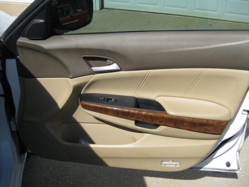 
								2010 Honda Accord EX-L I4 full									