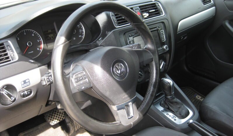 
								2012 Volkswagen Jetta TDI Premium full									