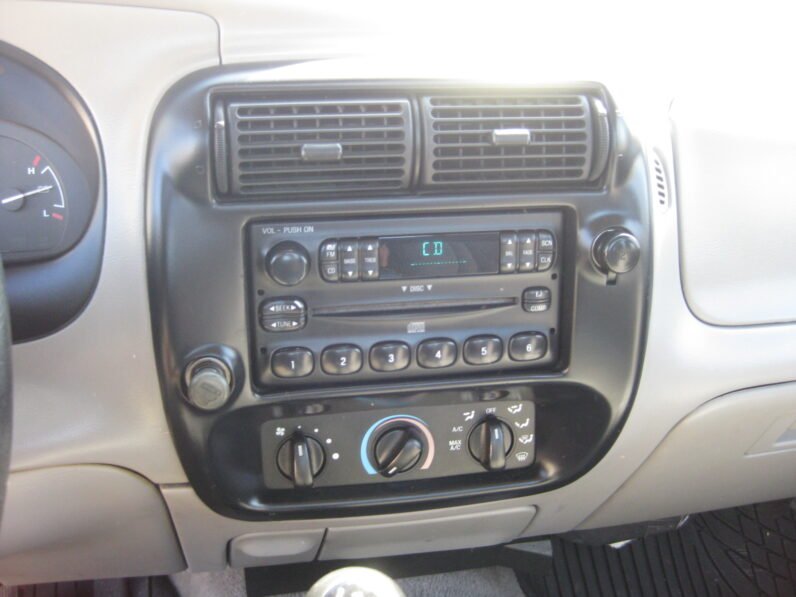 
								1997 Ford Ranger XLT Regular Cab 2WD Manual full									