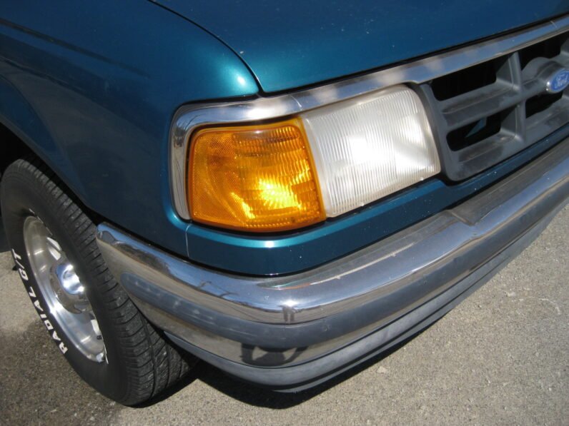 
								1997 Ford Ranger XLT Regular Cab 2WD Manual full									